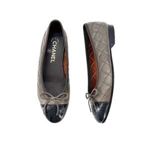 Chanel Crumpled Calfskin Quilted CC Bow Cap Toe Ballerina Flats 37